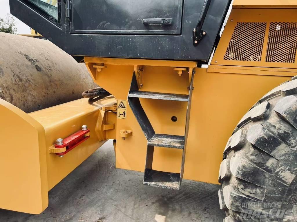 XCMG XS 223 J مداحل أحادية الأسطوانة