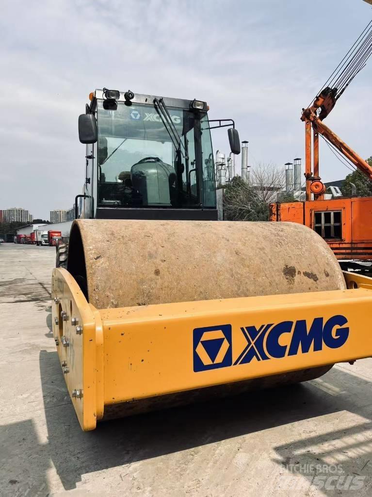 XCMG XS 223 J مداحل أحادية الأسطوانة