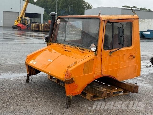 Unimog 424 USED CAB كابينة والداخلية