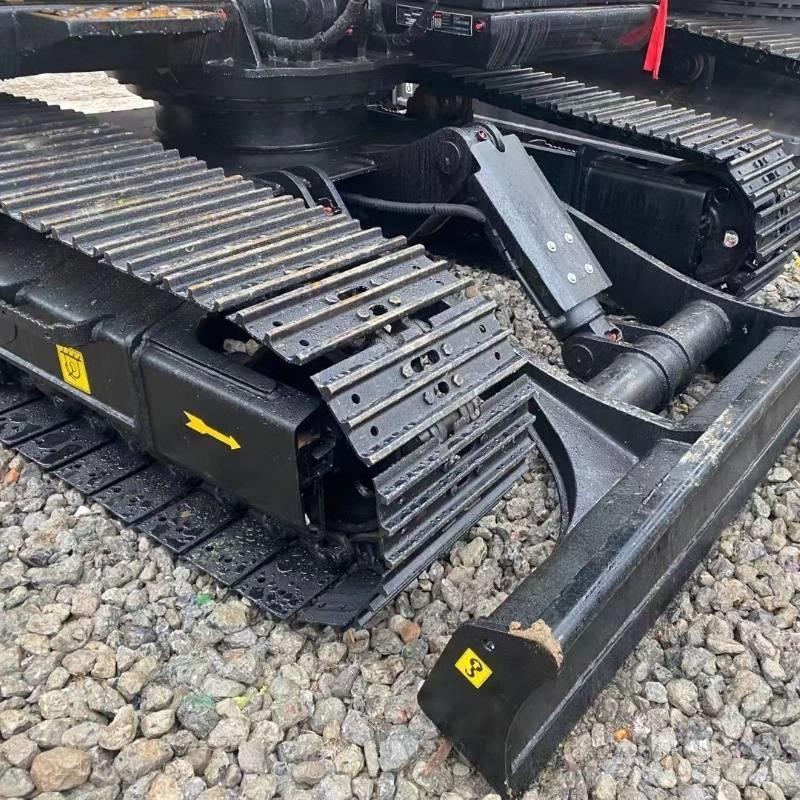 Sany SY 95 C حفارات زحافة