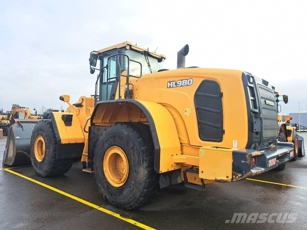 Hyundai HL 980 لوادر بعجل