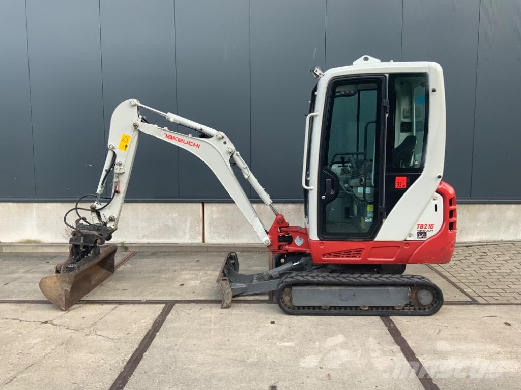 Takeuchi TB 216 حفارات صغيرة أقل من 7 طن (حفارات صغيرة)
