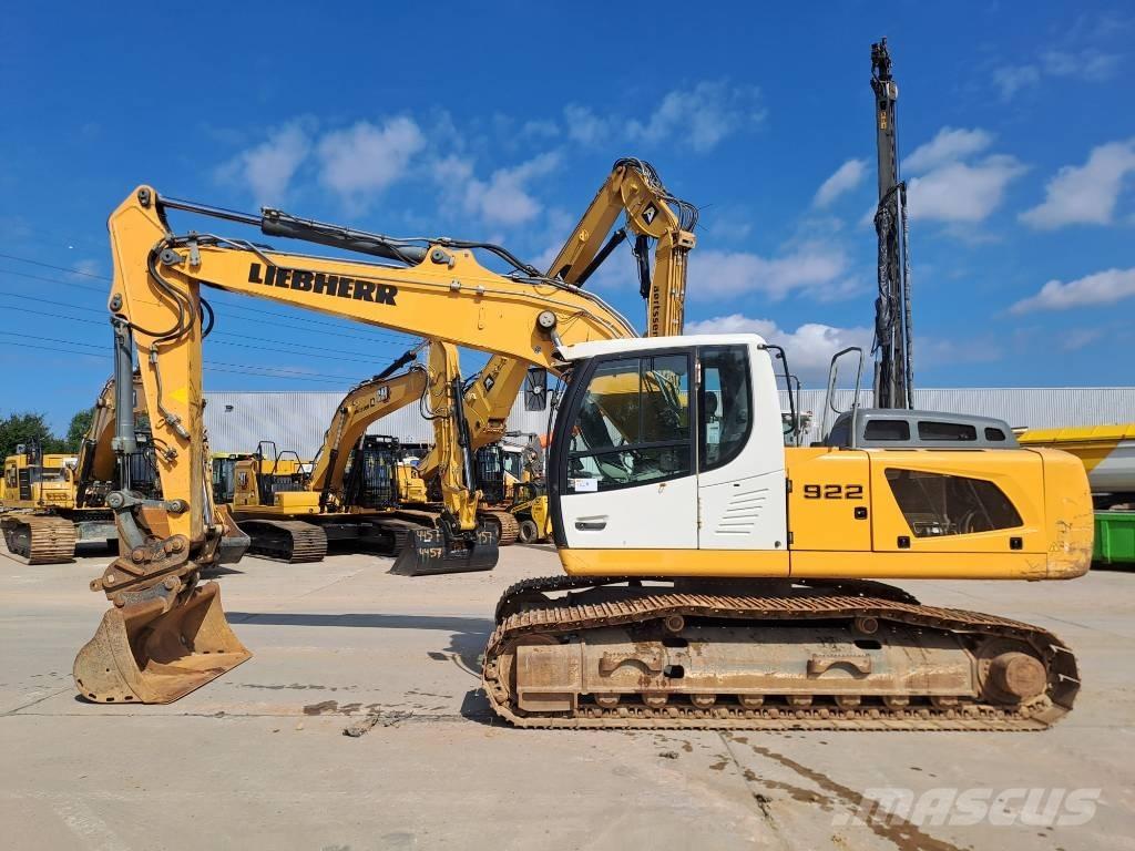 Liebherr R 922 LC حفارات زحافة