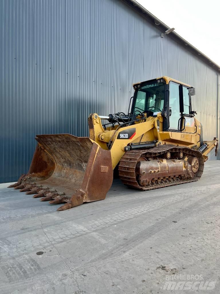 CAT 963D لوادر زحافة