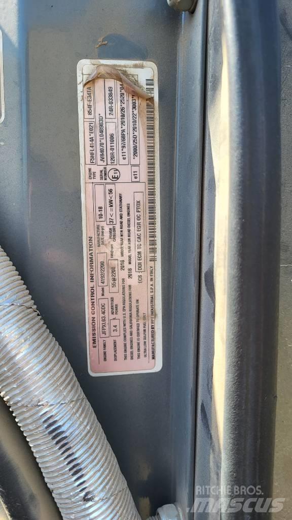 Wacker Neuson EW 100 حفارات بعجل