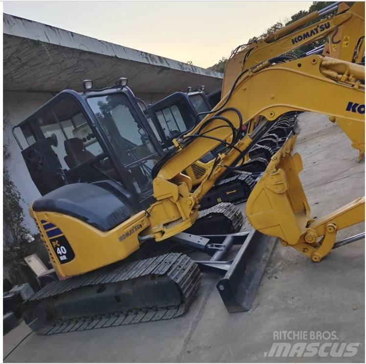 Komatsu PC 40 حفارات صغيرة أقل من 7 طن (حفارات صغيرة)