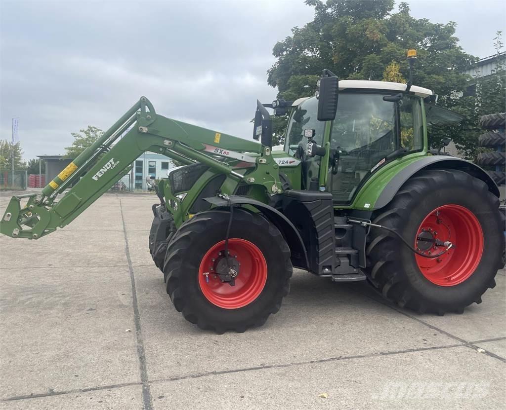 Fendt 724 Vario الجرارات