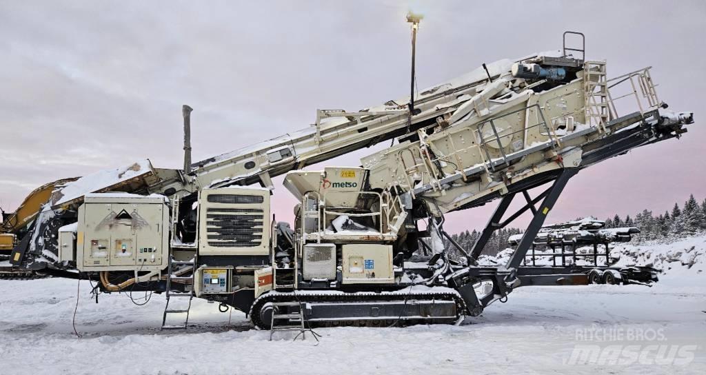 Metso LT 330 D الكسارات المتنقلة
