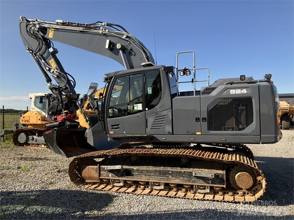 Liebherr R 924 G8 حفارات زحافة