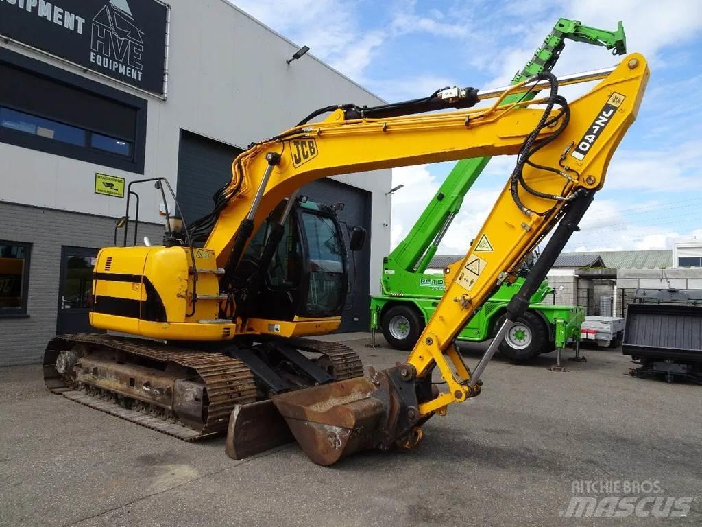 JCB JZ140 حفارات زحافة