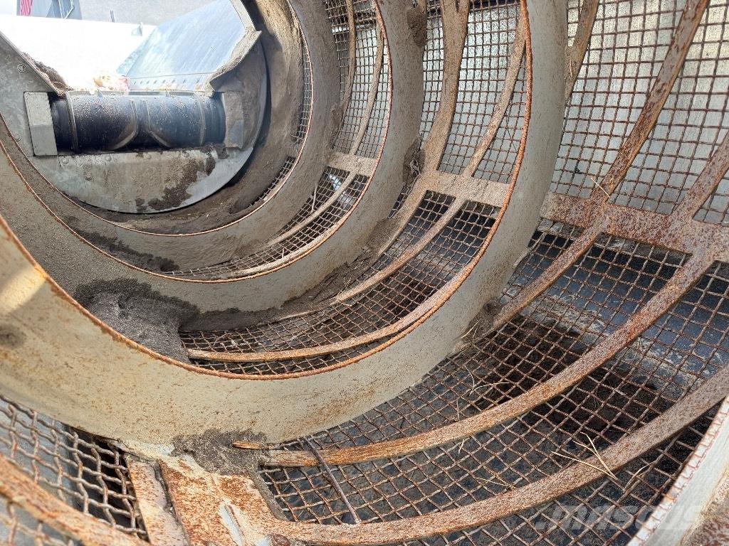 Gremac E1 الطبلة