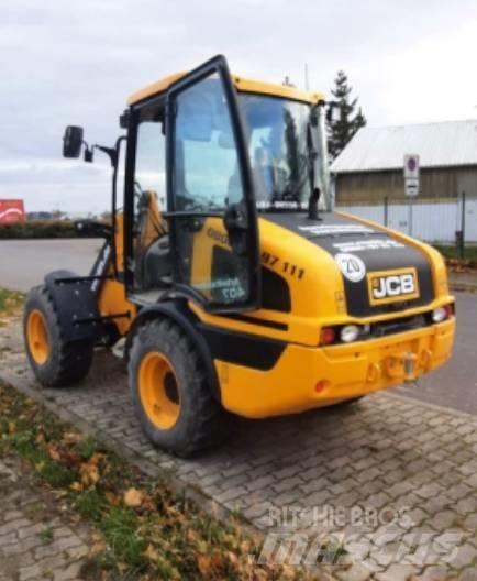 JCB 407 لوادر بعجل