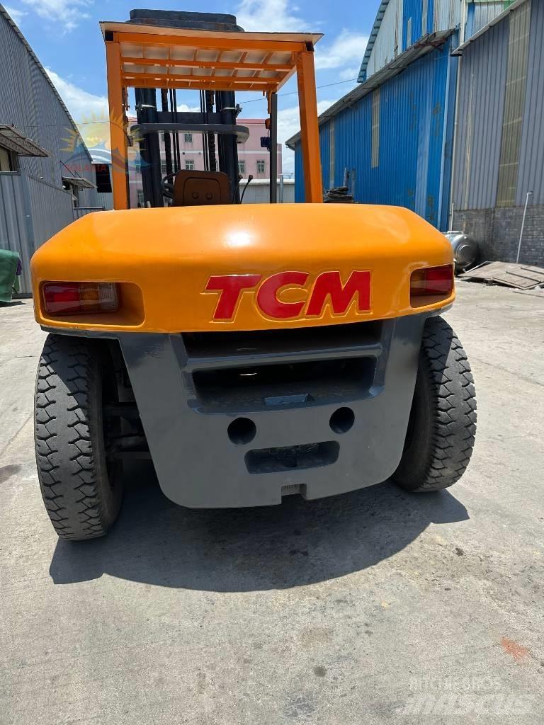 TCM FD 100 شاحنات الديزل