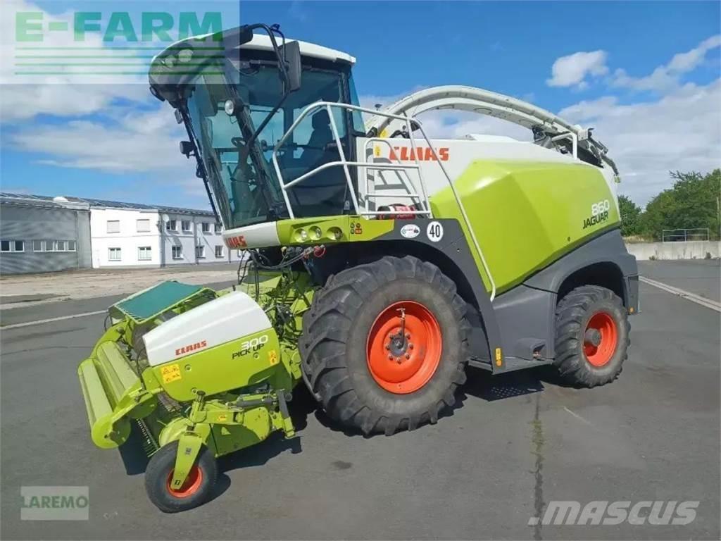 CLAAS jaguar 860 علافات ذاتية الدفع