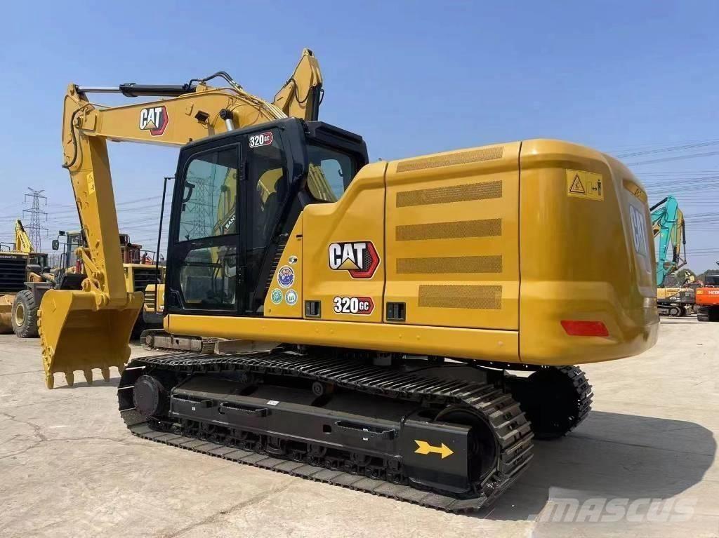 CAT 320 GC حفارات زحافة