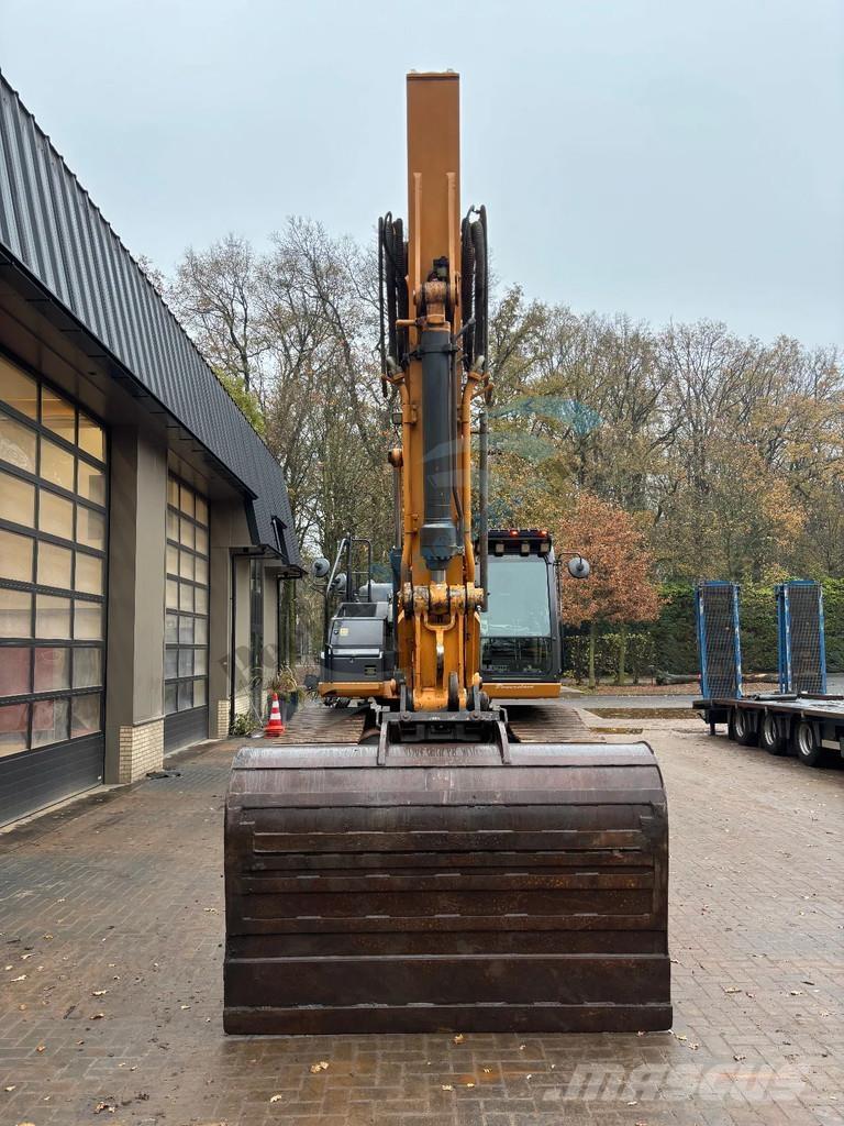 CASE CX 300 D حفارات زحافة