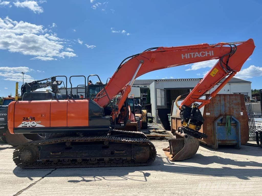 Hitachi ZX210LC-6 حفارات زحافة