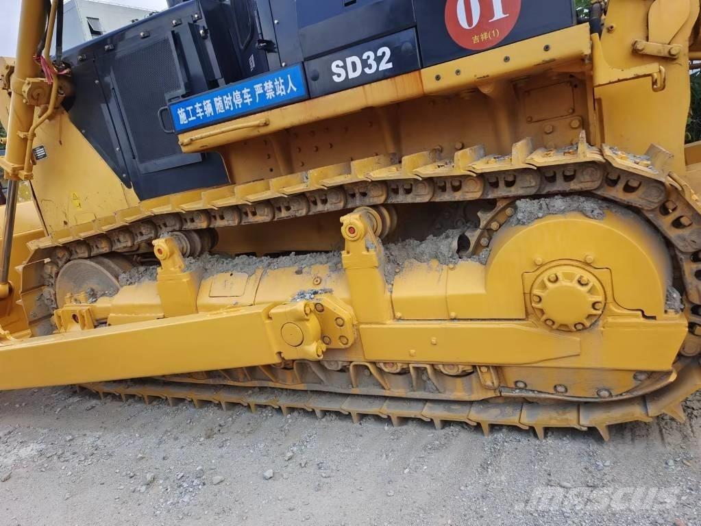 Shantui SD 32 بلدوزرات مجنزرة