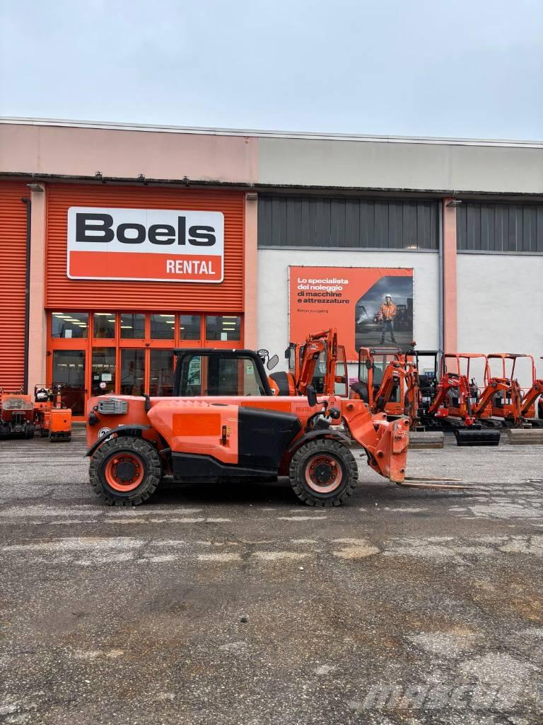 JCB 525-60 مناولات متداخلة