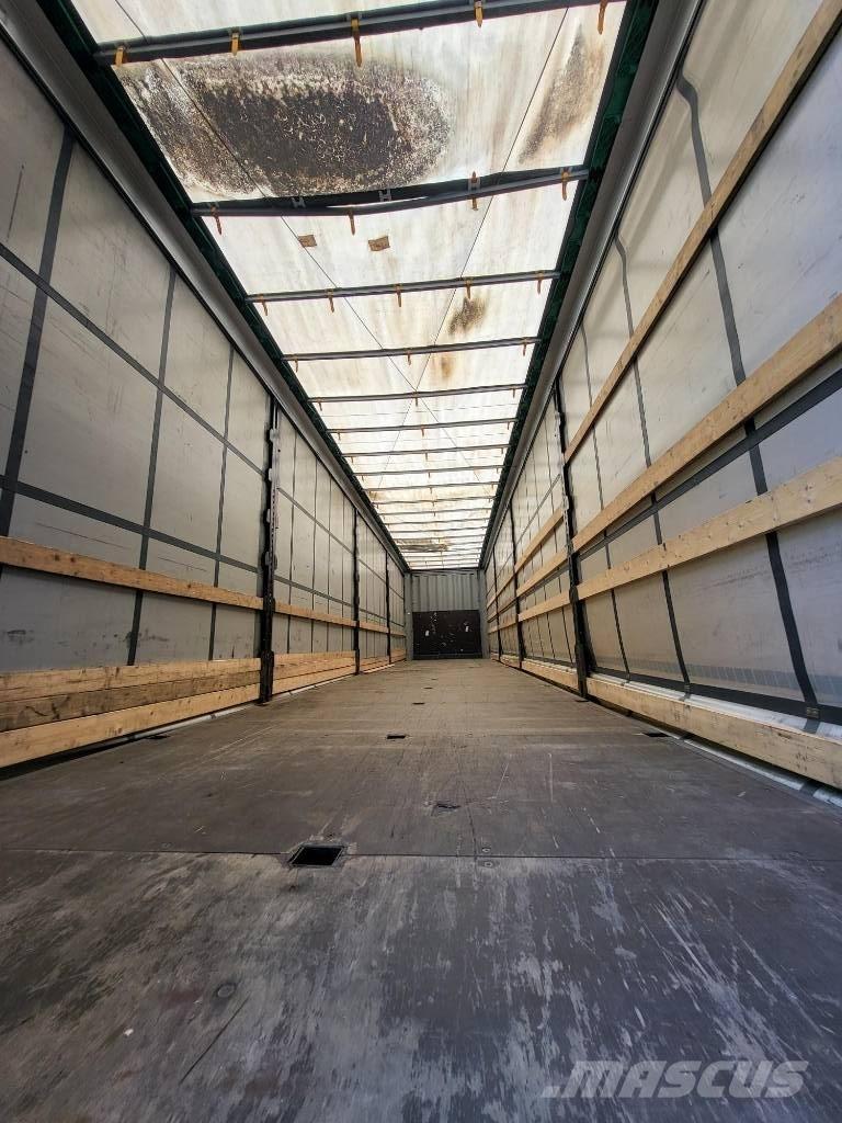 Krone CURTAIN NORDIC نصف مقطورات بباب جانبي