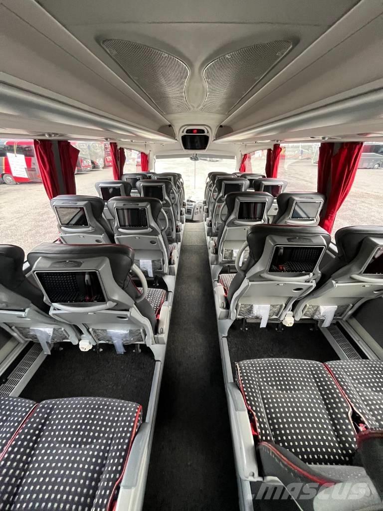 Scania Irizar المركبة