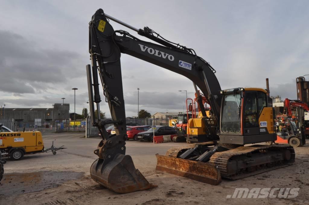 Volvo ECR 235 EL حفارات زحافة