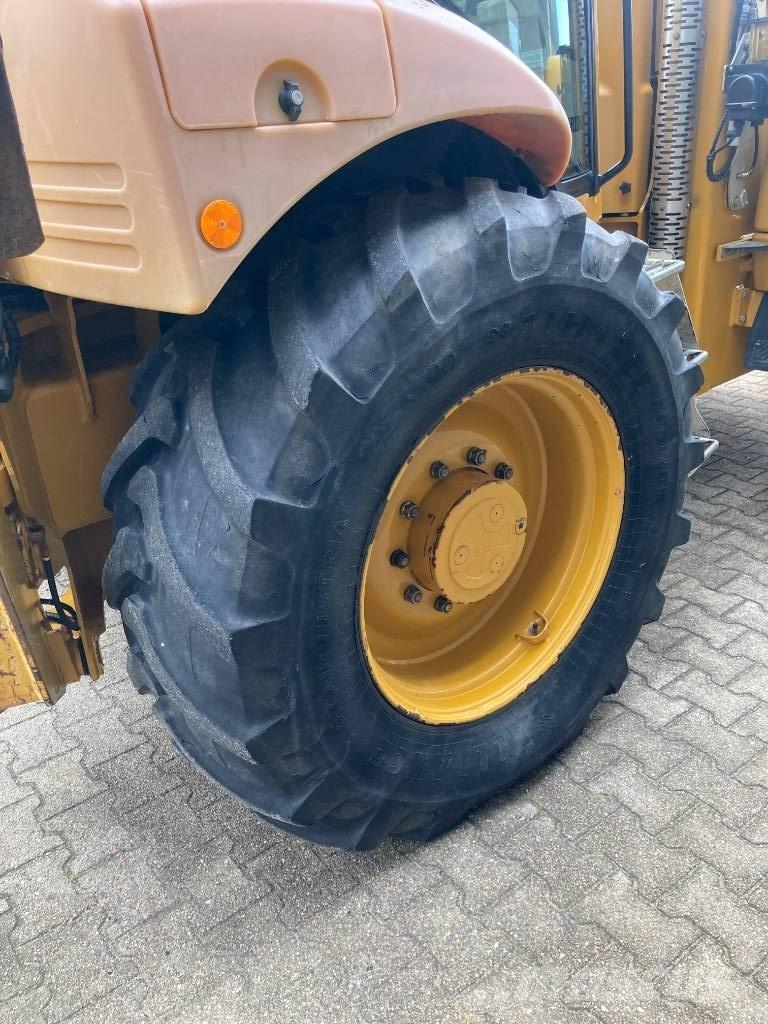 Hydrema 906E لوادر ذات جرافات عكسية
