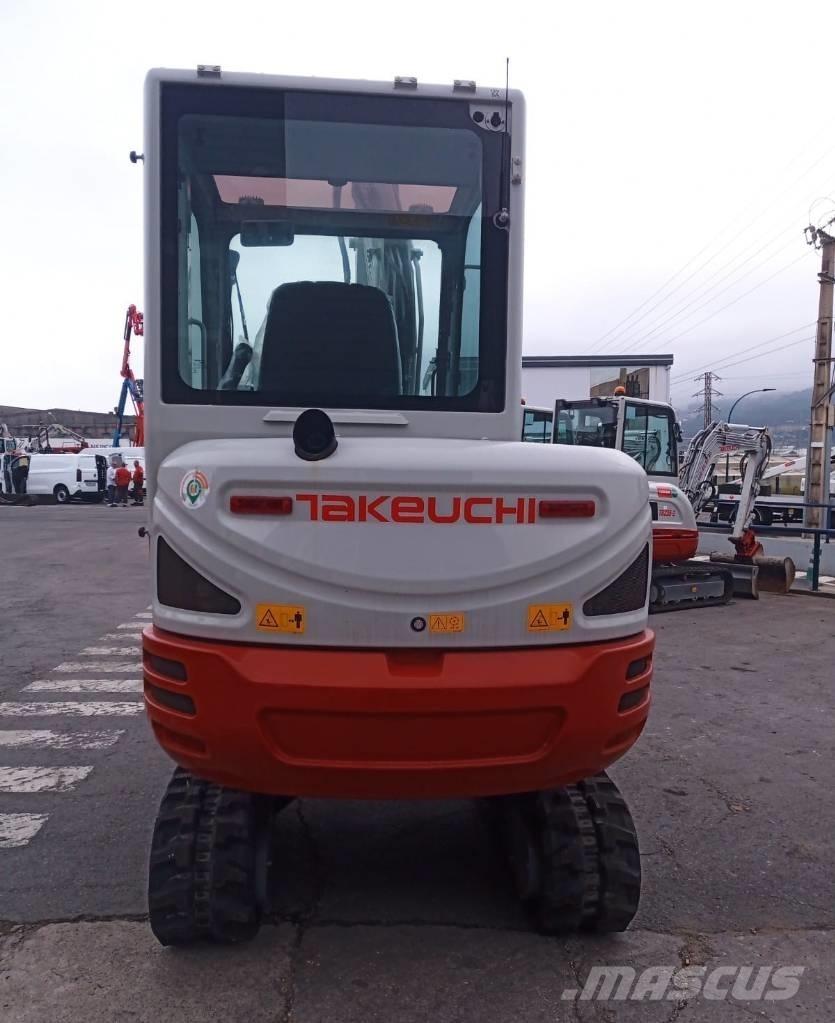 Takeuchi TB 230 حفارات صغيرة أقل من 7 طن (حفارات صغيرة)