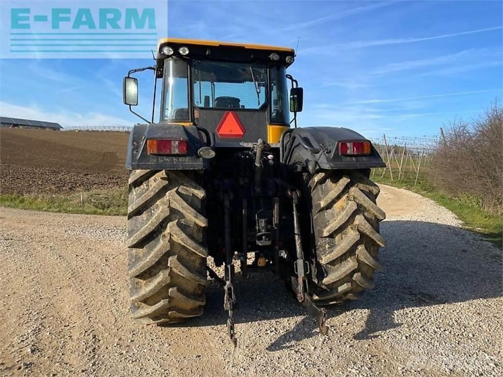 JCB fastrac 8250 الجرارات