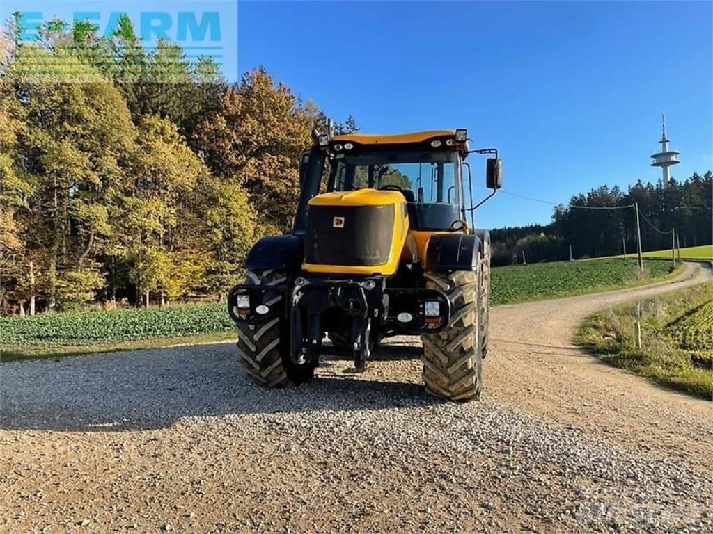 JCB fastrac 8250 الجرارات