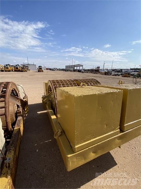 Hyster 70 IN مداحل رجاجة مجرورة