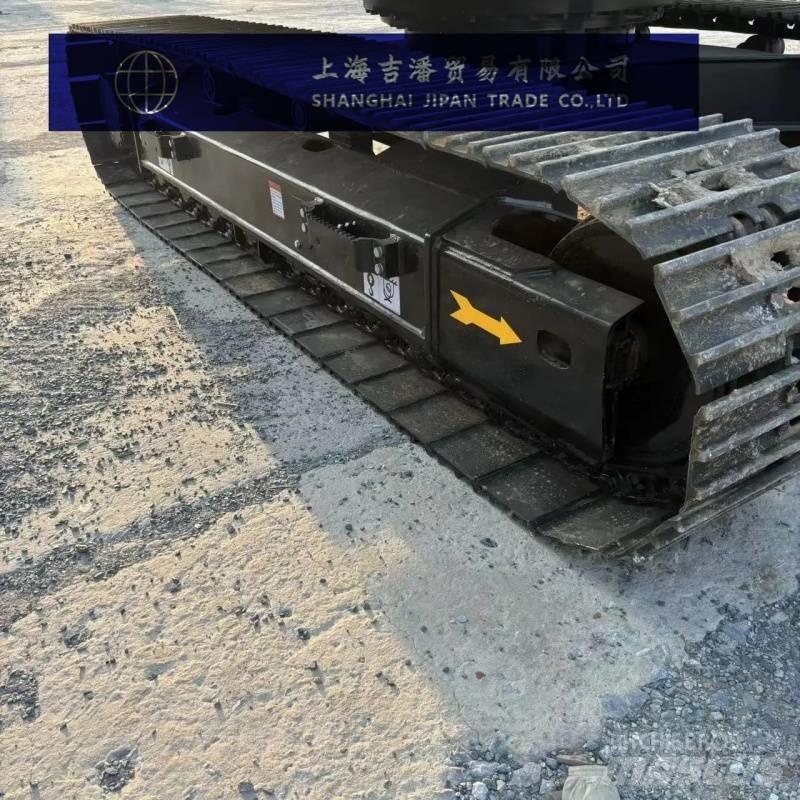 Sany SY 135 C حفارات زحافة