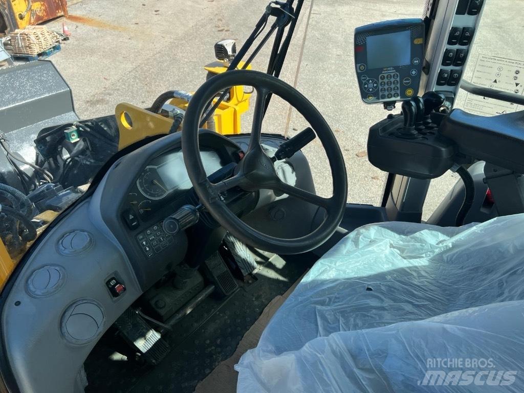 Volvo L 120 H لوادر بعجل