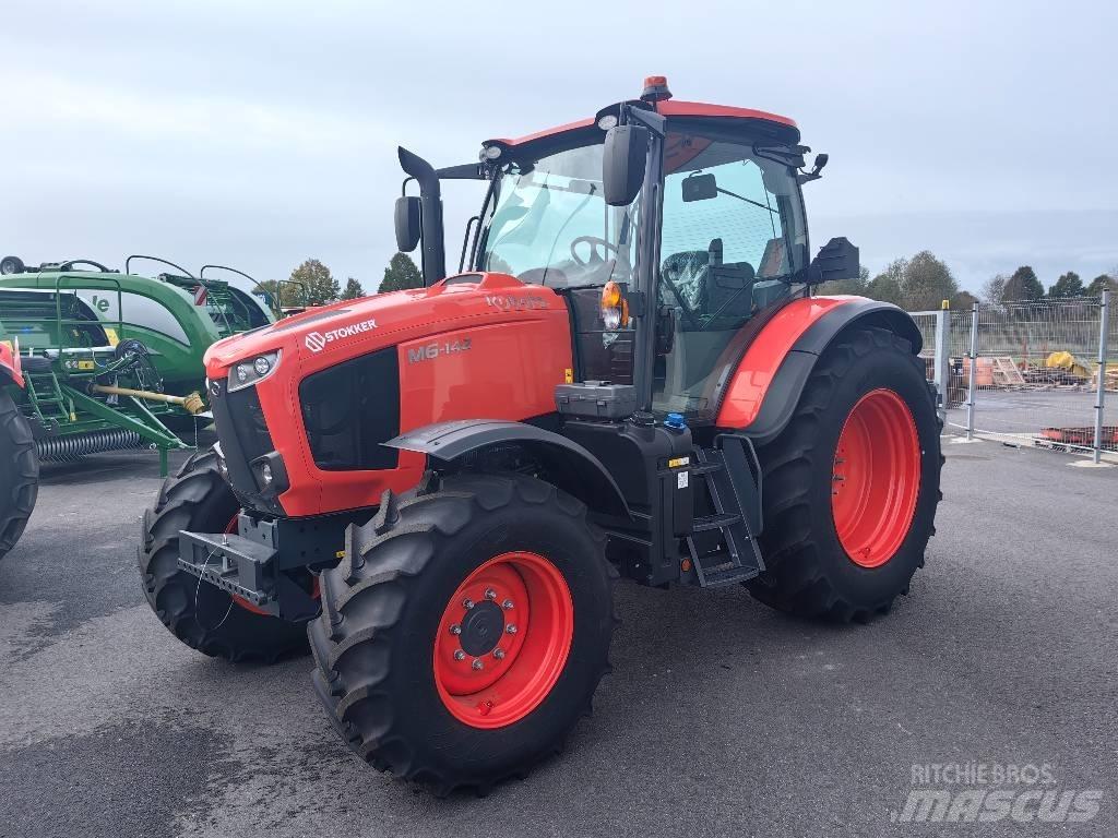 Kubota M6-142 الجرارات