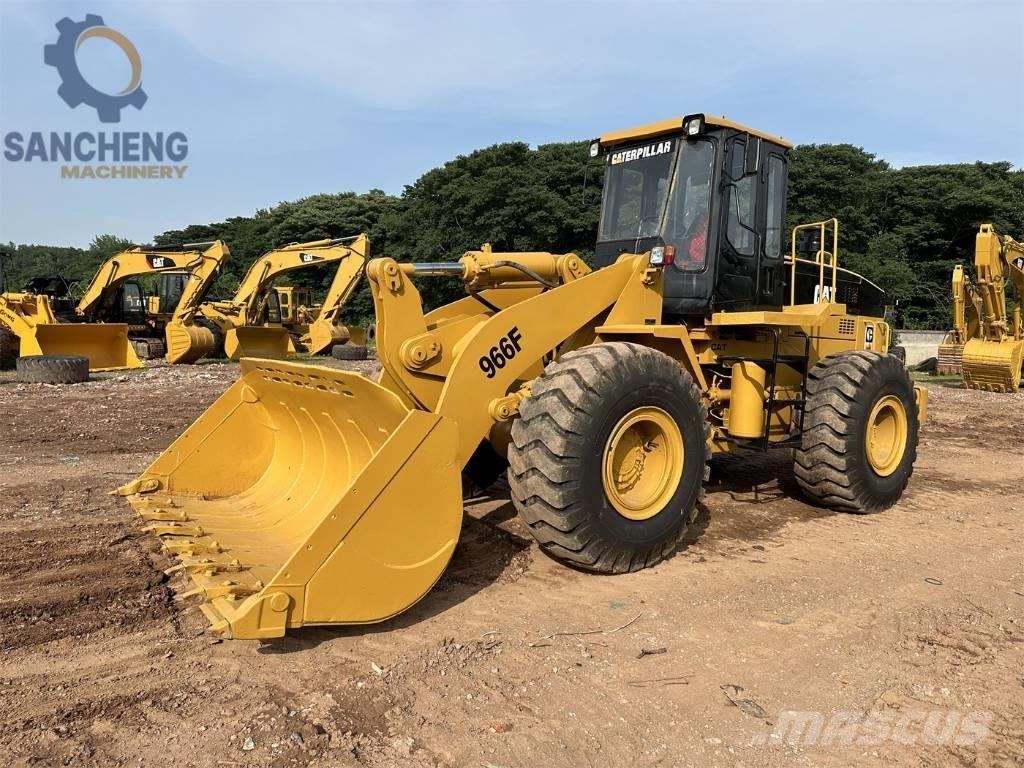 CAT 966 F لوادر بعجل