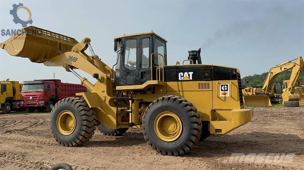 CAT 966 F لوادر بعجل