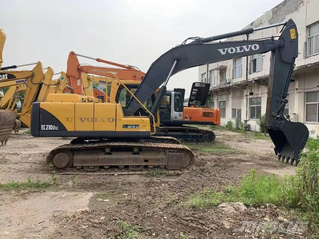 Volvo EC210 حفارات زحافة