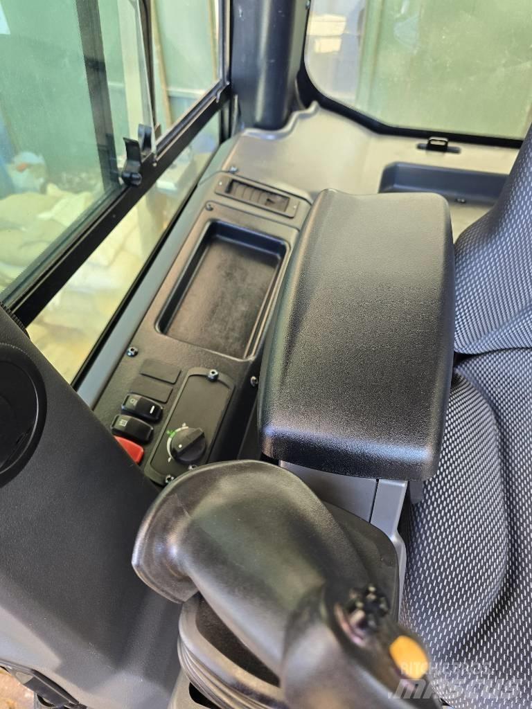CAT D 3 LGP بلدوزرات مجنزرة