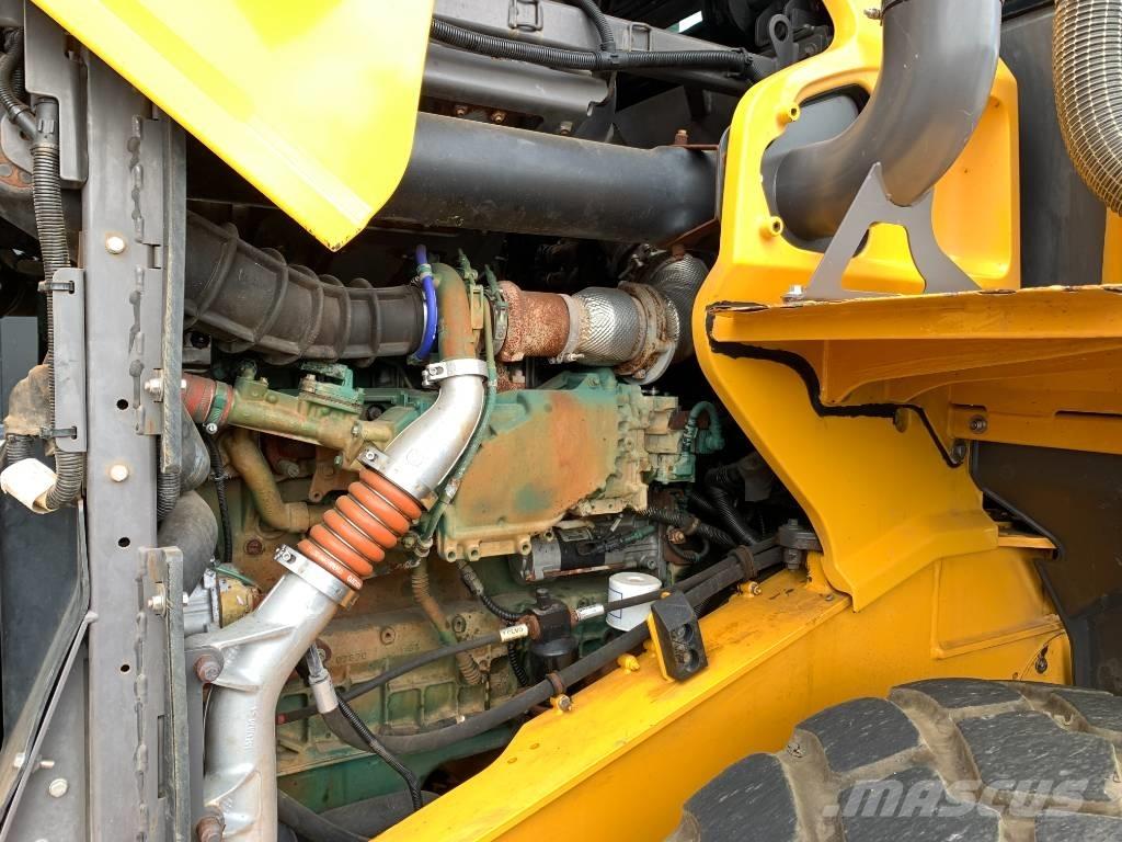 Volvo L 90 H لوادر بعجل