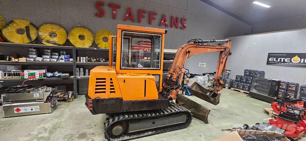 Takeuchi TB 36 حفارات صغيرة أقل من 7 طن (حفارات صغيرة)