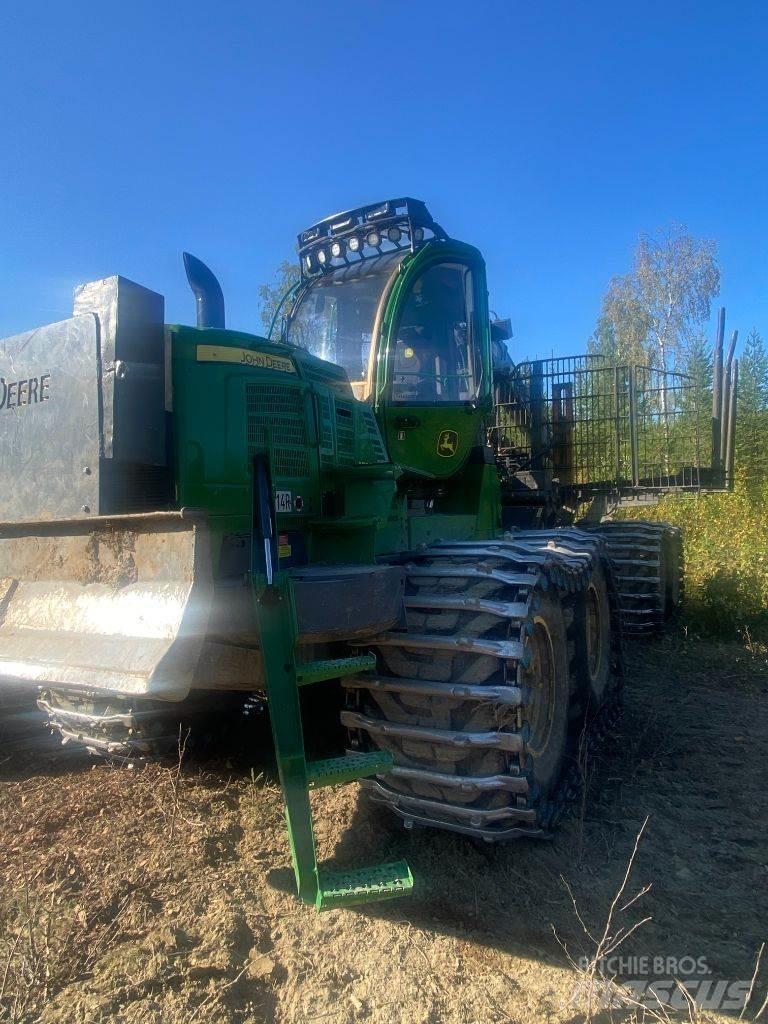 John Deere 1910G شاحنات