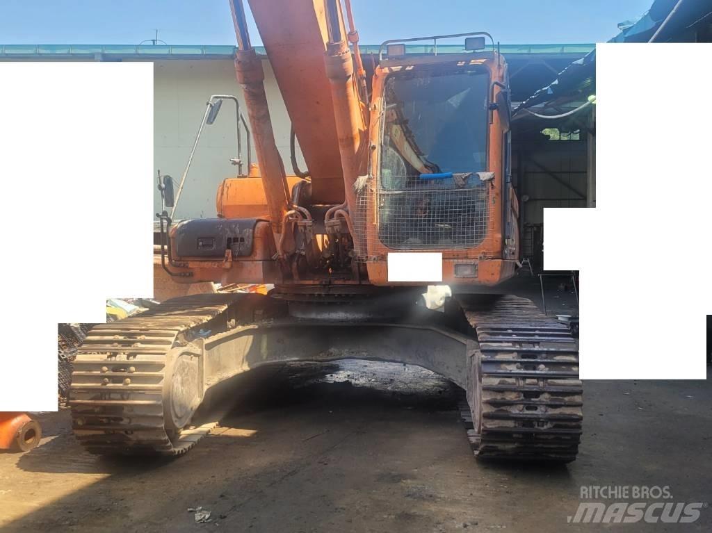 Doosan DX 300 LCA حفارات زحافة