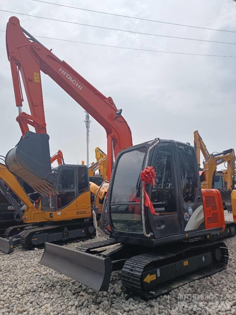 Hitachi ZX 60 حفارات زحافة