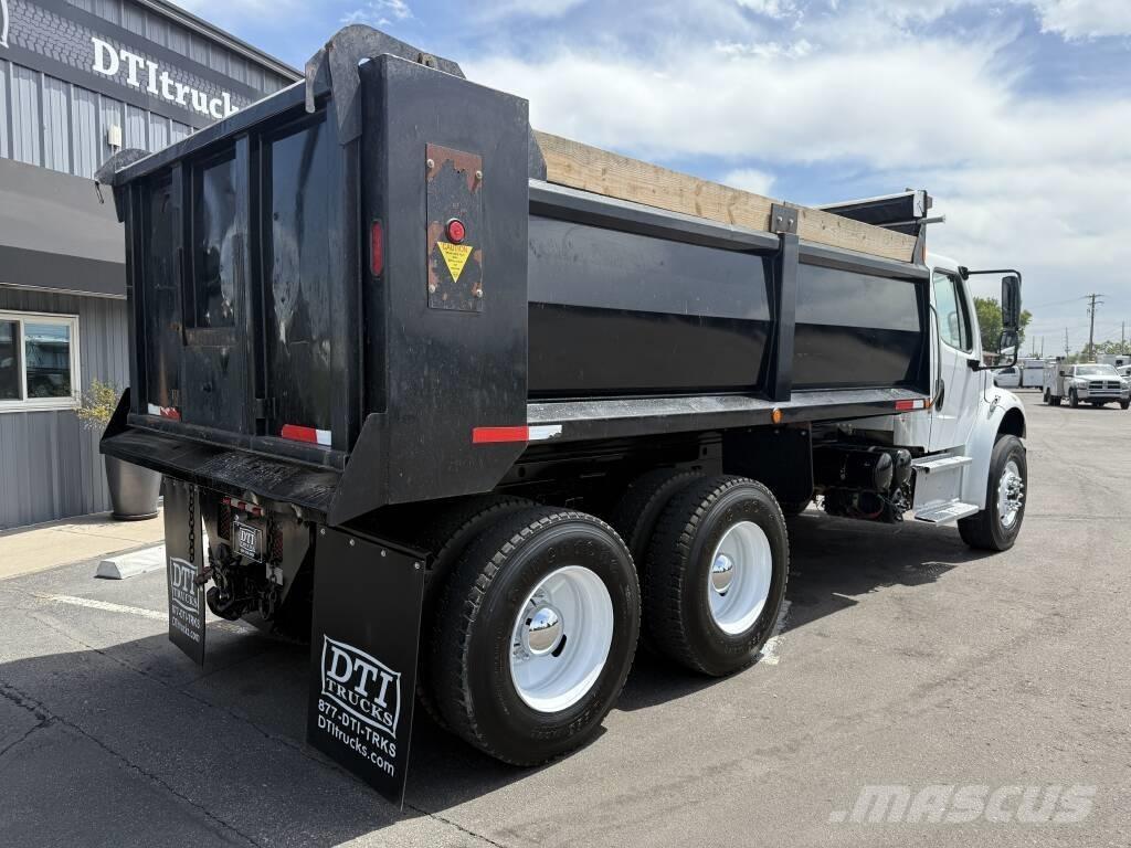 Freightliner M 106 شاحنات قلابة