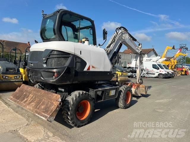 Bobcat E 57 W حفارات بعجل