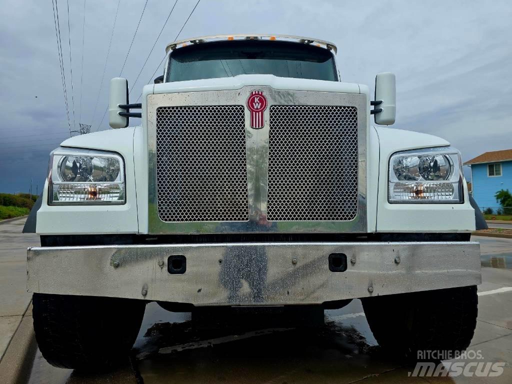 Kenworth T 880 شاحنات أخرى