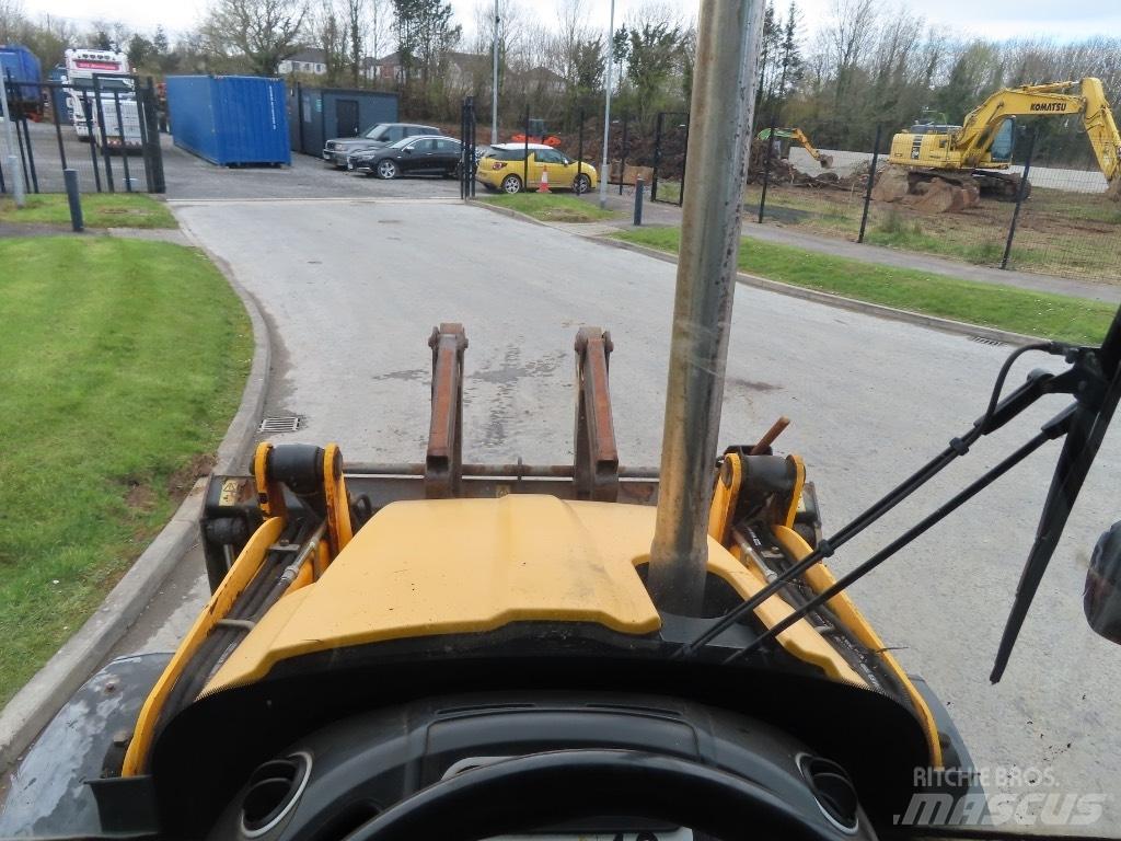 JCB 3 CX 14 لوادر ذات جرافات عكسية