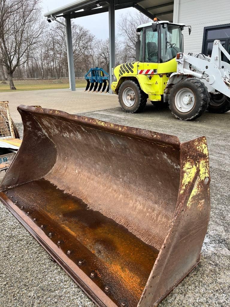Volvo L 40 B TPS لوادر بعجل