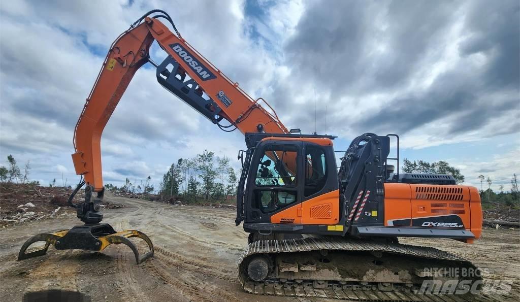 Doosan DX 225 LC-5 حفارات زحافة