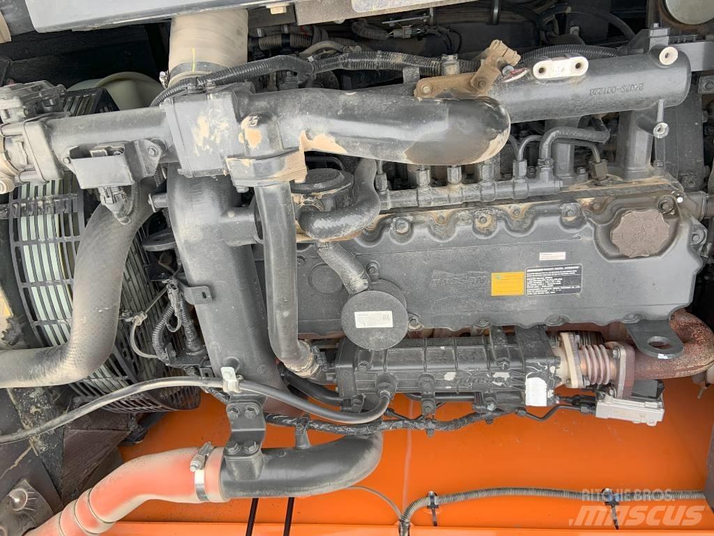 Doosan DX 225 LC-5 حفارات زحافة